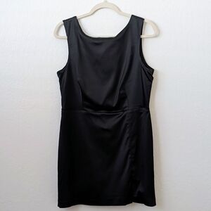 House of Harlow 1960 Black Satin Boatneck Mini Dress with V Back Sz 12